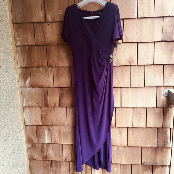 Ignite Evenings Surplice Neck High-Low Gown Purple Fluttery Sleeves Jersey 10 - Picture 4 of 13